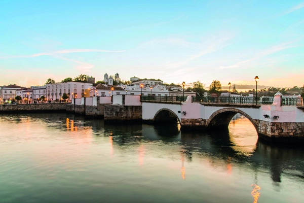 Local - Ponte Antiga de Tavira  - Tavira| Tavira| Algarve