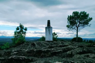 Ponto de Interesse - Marco geodésico da “Víbora” - Oliveira do Conde| Carregal do Sal| Viseu Dão Lafões| Portugal