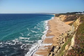 Local - Praia das Bicas - Castelo| Sesimbra| Área Metropolitana de Lisboa| Portugal