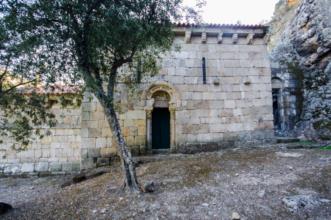 Ponto de Interesse - Igreja do antigo Mosteiro de São Pedro das Águias - Granjinha| Tabuaço| Douro