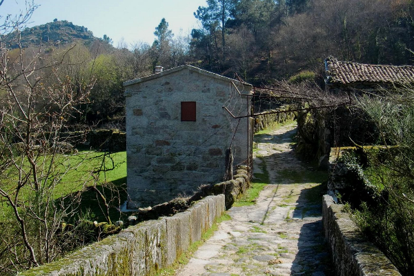 Ponto de Interesse - Ponte de Branda de Bordença - Soajo| Arcos de Valdevez| Alto Minho