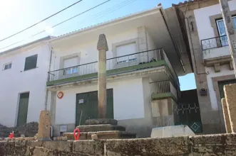 Local - Pelourinho de Água Revés e Castro - Água Revés e Castro| Valpaços| Alto Tâmega| Portugal