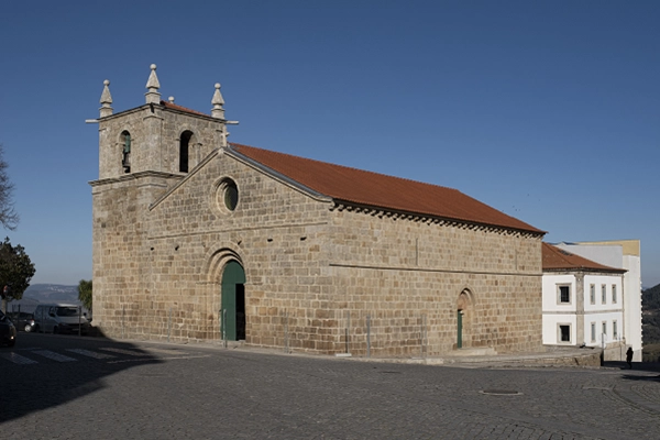 Ponto de Interesse - Igreja Matriz De São Miguel - Armamar| Armamar| Douro