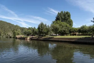 Local - Parque Fluvial da Lavandeira - Janeiro de Cima| Fundão| Beiras e Serra da Estrela| Portugal