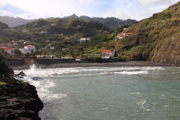 Point of Interest - Praia da Alagoa - Porto da Cruz| Machico| Região Autónoma da Madeira