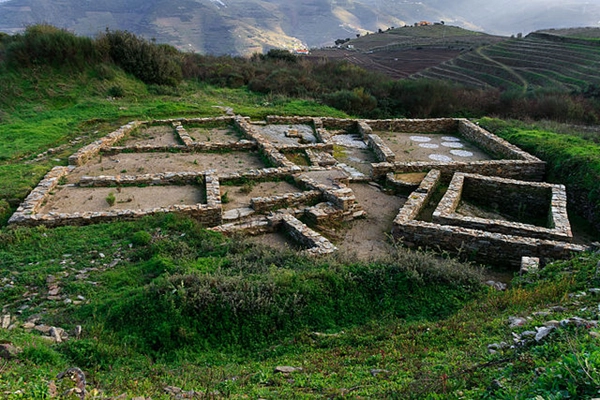 Local - Estação Arqueológica do Alto da Fonte Do Milho - Canelas| Peso da Régua| Douro