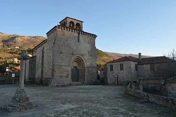 Ponto de Interesse - Igreja de São Martinho de Mouros - São Martinho de Mouros| Resende| Tâmega e Sousa