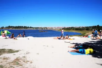Local - Praia Fluvial da Barragem de Alfaiates - Alfaiates| Sabugal| Beiras e Serra da Estrela| Portugal