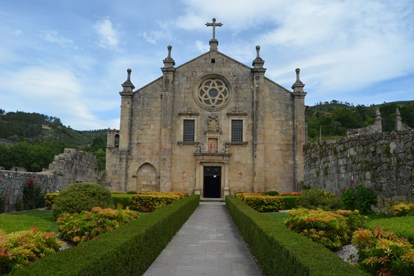 Point of Interest - Igreja e Mosteiro de S. João de Tarouca - São João de Tarouca| Tarouca| Douro