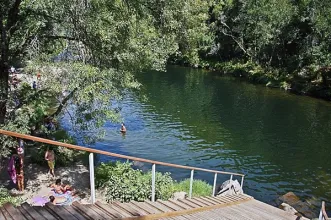 Local - Praia Fluvial do Vau - Canelas| Arouca| Área Metropolitana do Porto