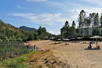 Local - Praia Fluvial Janeiro de Baixo - Janeiro de Baixo| Pampilhosa da Serra| Região de Coimbra| Portugal