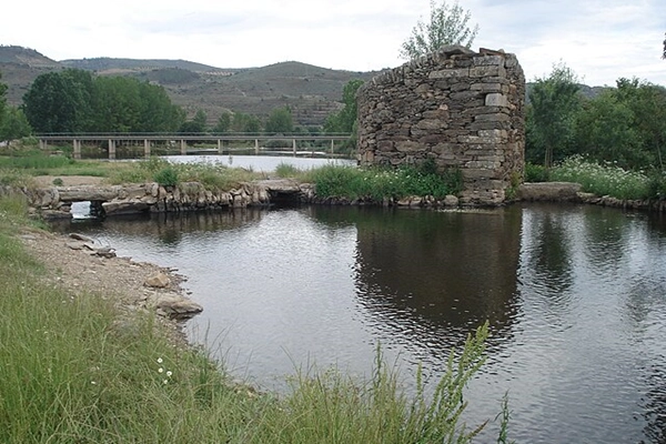 Local - Praia Fluvial de Frechas - Frechas| Mirandela| Terras de Trás-os-Montes