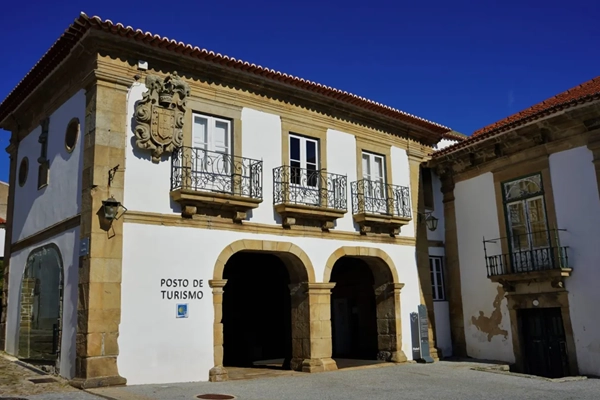 Local - Antigo Paços do Concelho de Pinhel - Pinhel| Pinhel| Beiras e Serra da Estrela
