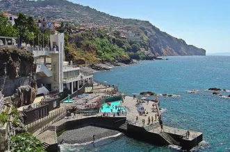 Local - Complexo Balnear da Barreirinha - Funchal| Região Autónoma da Madeira| Portugal