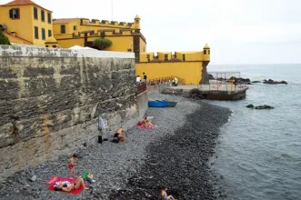 Local - Praia de São Tiago - Funchal| Região Autónoma da Madeira