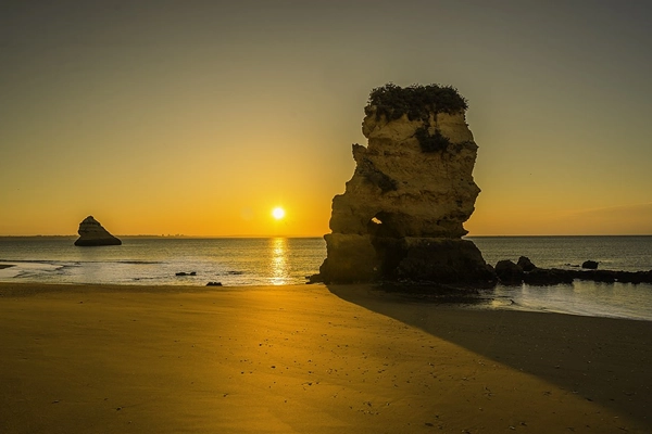 Local - Praia da Dona Ana - Lagos| Algarve