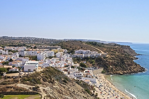 Local - Praia do Burgau - Vila do Bispo| Algarve