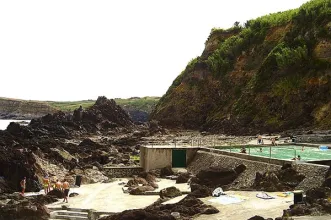 Point of Interest - Zona Balnear de Quatro Ribeiras - Praia da Vitória| Região Autónoma dos Açores