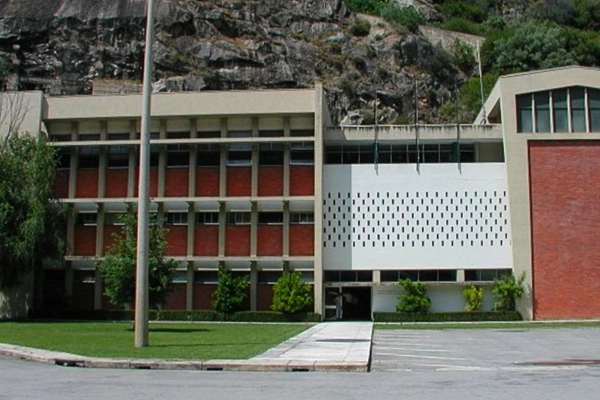 Local - Edifício de Comando Descarga e Subestação - Picote| Miranda do Douro| Terras de Trás-os-Montes