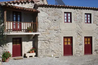 Ponto de Interesse - Casa De L Bárrio  - Picote| Miranda do Douro| Terras de Trás-os-Montes| Portugal