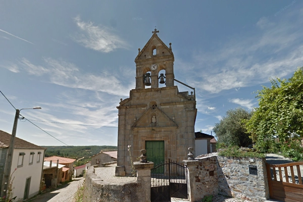 Local - Igreja de São Nicolau de Pinela  - Pinela | Bragança| Terras de Trás-os-Montes
