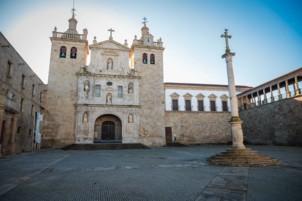 Local - Catedral de Viseu - Viseu | Junta de Freguesia de Viseu | Viseu| Viseu Dão Lafões