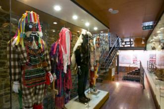 Local - Museu Ibérico da Máscara e do Traje - Bragança| Bragança| Terras de Trás-os-Montes| Portugal