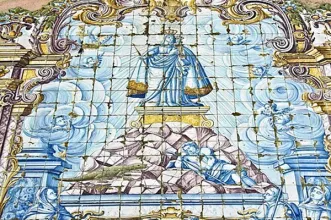 Local - Registo de azulejos com Nossa Senhora da Penha de França (R. Guarda-Mor, 42-44) - Estrela| Lisboa| Área Metropolitana de Lisboa| Portugal