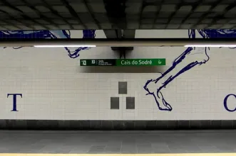 Local - Azulejos na Estação de Metro do Cais do Sodré - Misericórdia| Lisboa| Área Metropolitana de Lisboa| Portugal