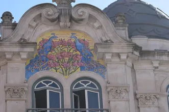 Local - Revestimento azulejar do Edifício na Avenida Almirante Reis - Arroios| Lisboa| Área Metropolitana de Lisboa| Portugal
