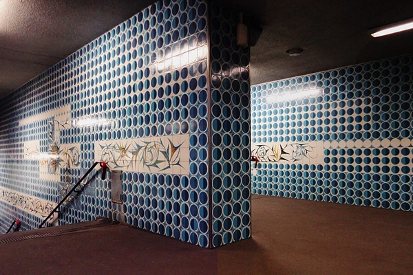 Local - Azulejos na Estação de Metro dos Anjos - Arroios| Lisboa| Área Metropolitana de Lisboa