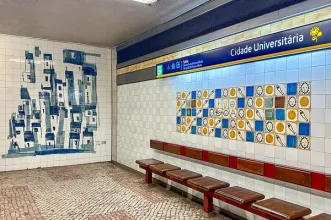 Local - Azulejos na Estação de Metro da Cidade Universitária - Alvalade| Lisboa| Área Metropolitana de Lisboa| Portugal