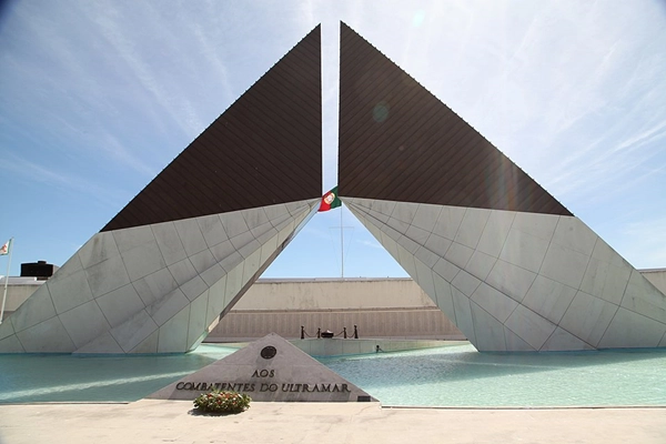 Local - Aos Combatentes do Ultramar - Monumento - Belém| Lisboa| Área Metropolitana de Lisboa