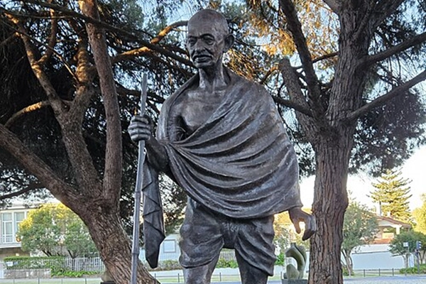 Local - Mahatma Gandhi - Belém| Lisboa| Área Metropolitana de Lisboa