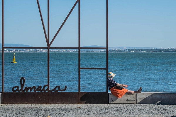Local - Almada Negreiros «Auto da Reminiscência» - Lisboa| Área Metropolitana de Lisboa