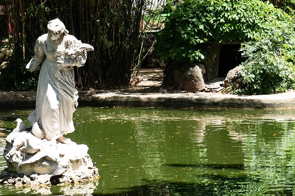Local - Guardadora de Patos ou A Filha de Rei Guardando Patos - Estrela| Lisboa| Área Metropolitana de Lisboa