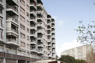 Local - Edifício designado Bloco das Águas Livres - Campo de Ourique| Lisboa| Área Metropolitana de Lisboa