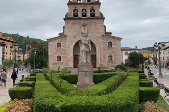 Local - Estátua de D. Pelayo - Cangas de Onís| Asturias
