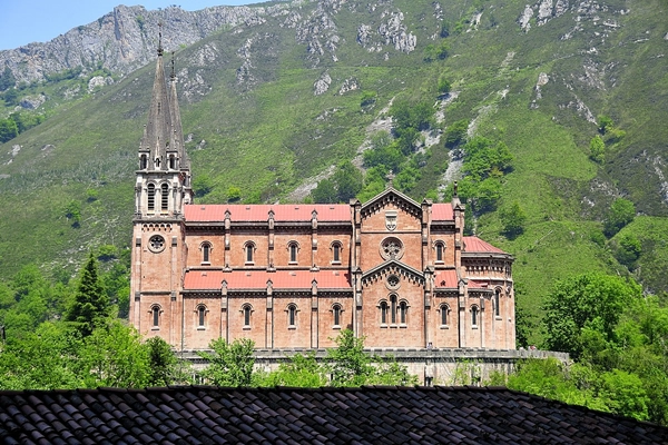 Local - Santuário de Covadonga - Cangas de Onís| Asturias