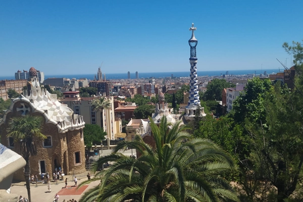 Local - Parque Güell - Gràcia| Barcelona| Barcelona
