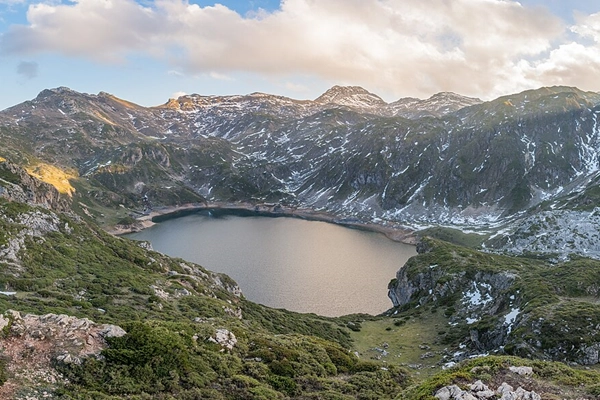 Local - Lagos Saliencia - Somiedo| Asturias
