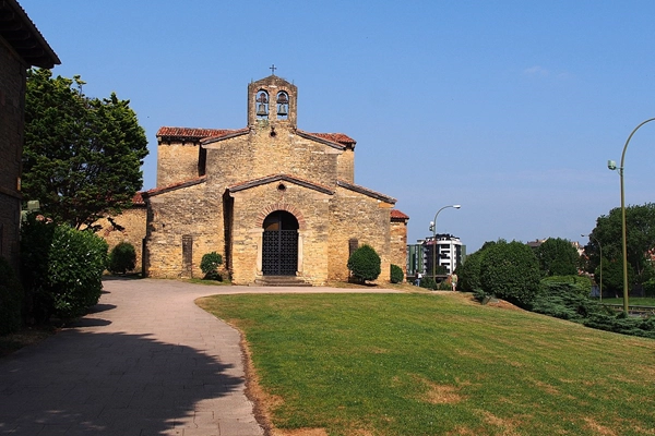 Local - San Julián de los Prados  - Oviedo| Asturias