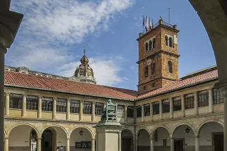 Local - Universidade de Oviedo - Oviedo| Asturias| España