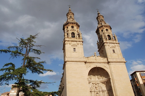 Point of Interest - Co-catedral de Santa Maria de la Redonda - Logroño| La Rioja