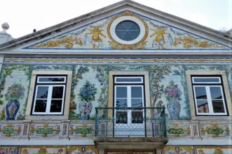 Local - Revestimento azulejar da fachada da Loja da Fábrica de Cerâmica Viúva Lamego - Arroios| Lisboa| Área Metropolitana de Lisboa