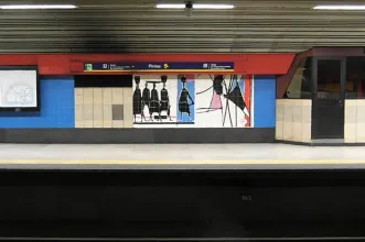 Local - Azulejos na Estação de Metro das Picoas - Arroios| Lisboa| Área Metropolitana de Lisboa