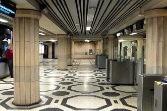 Local - Azulejos na Estação de Metro das Picoas - Arroios| Lisboa| Área Metropolitana de Lisboa