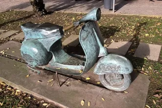 Local - Vespa - Estrela| Lisboa| Área Metropolitana de Lisboa