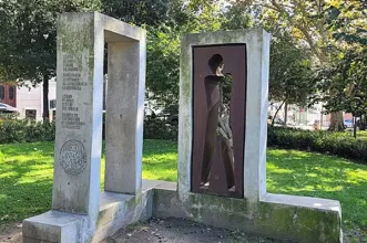 Local - Memorial de Homenagem às Vitimas de Homofobia - Misericórdia| Lisboa| Área Metropolitana de Lisboa