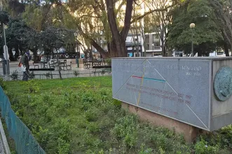 Point of Interest - Memorial evocativo do Prof. António Augusto Ferreira de Macedo - Campo de Ourique| Lisboa| Área Metropolitana de Lisboa